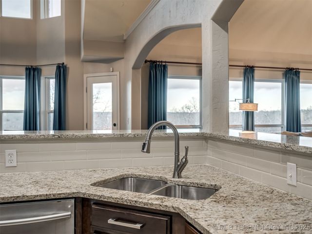 1396 S 271st West Avenue, Sand Springs, OK 74063