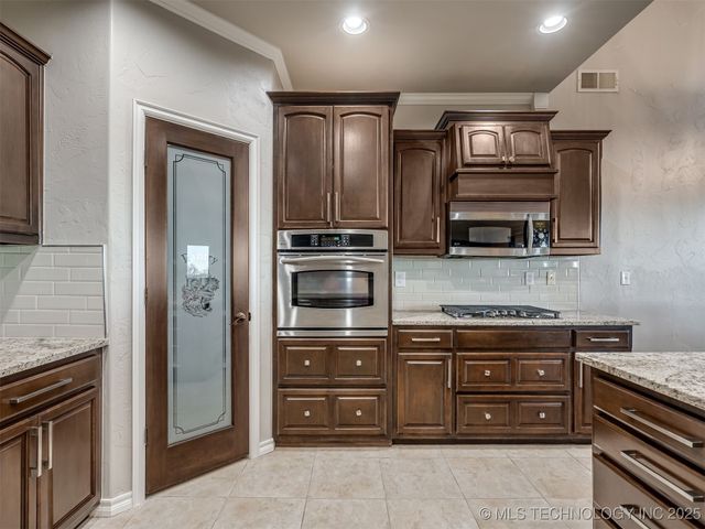 1396 S 271st West Avenue, Sand Springs, OK 74063