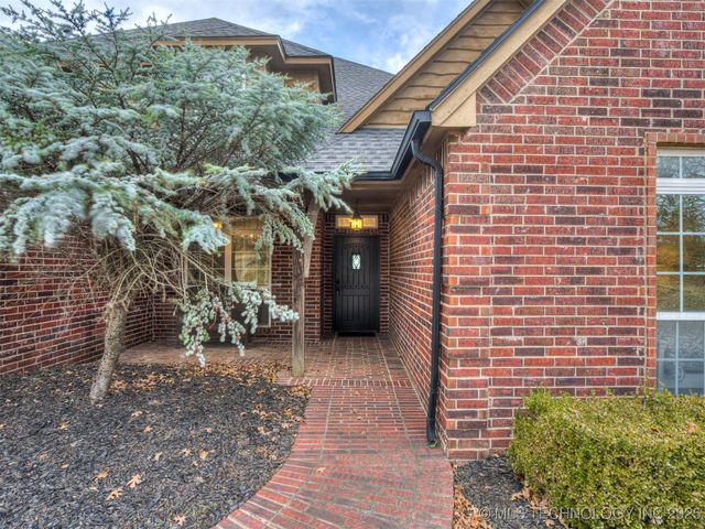 1396 S 271st West Avenue, Sand Springs, OK 74063