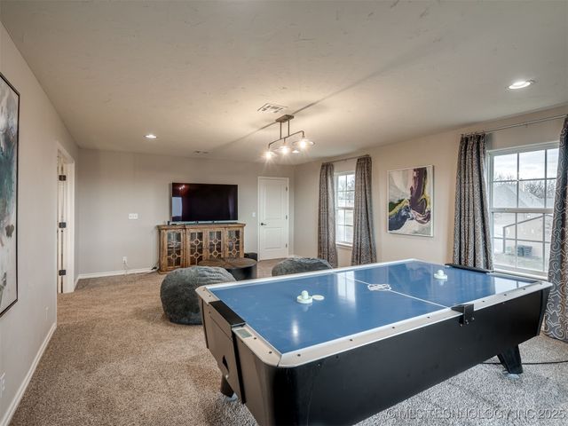 1396 S 271st West Avenue, Sand Springs, OK 74063