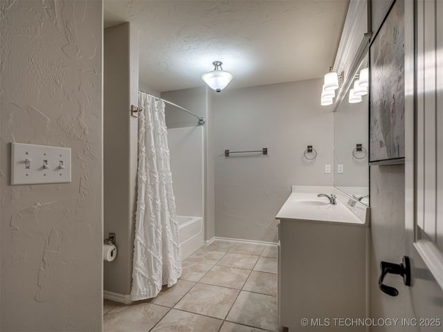 1396 S 271st West Avenue, Sand Springs, OK 74063