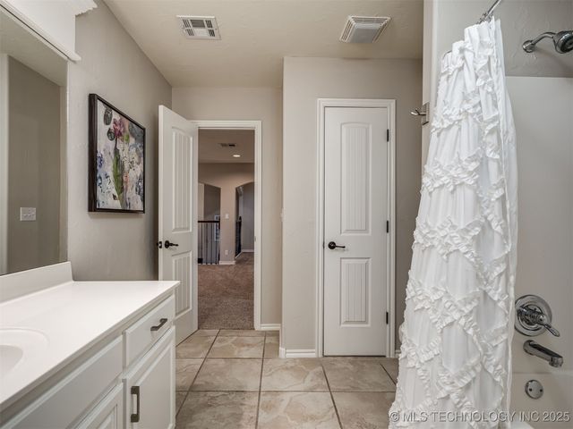 1396 S 271st West Avenue, Sand Springs, OK 74063