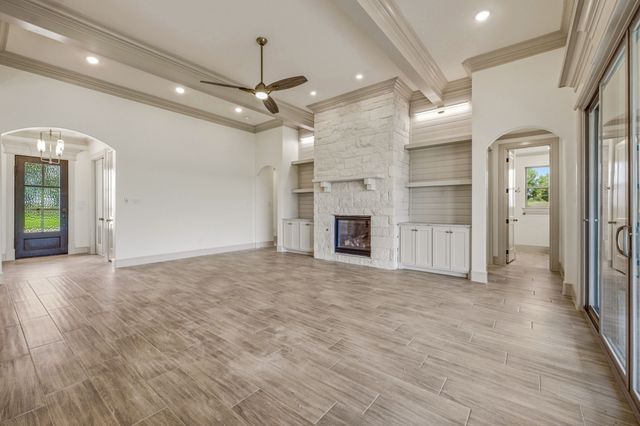 101 Eagle Court, Glen Rose, TX 76077