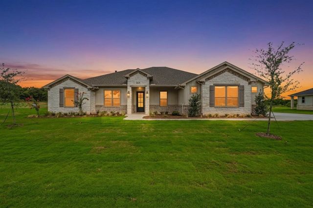 101 Eagle Court, Glen Rose, TX 76077