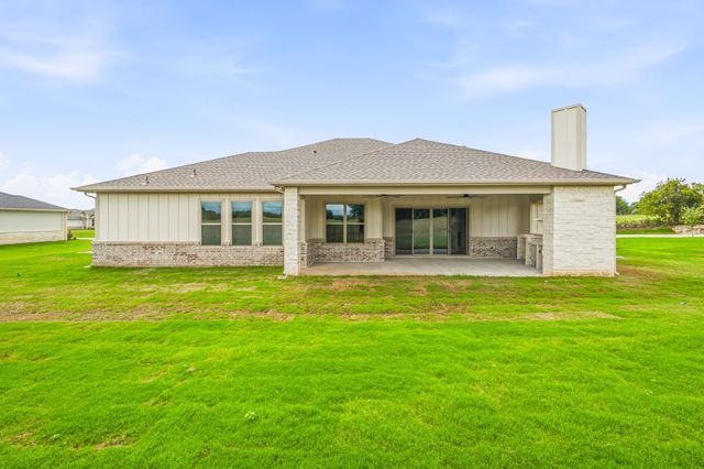 101 Eagle Court, Glen Rose, TX 76077