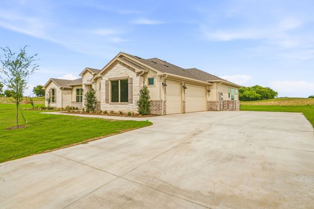 101 Eagle Court, Glen Rose, TX 76077