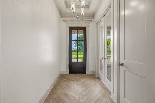 101 Eagle Court, Glen Rose, TX 76077