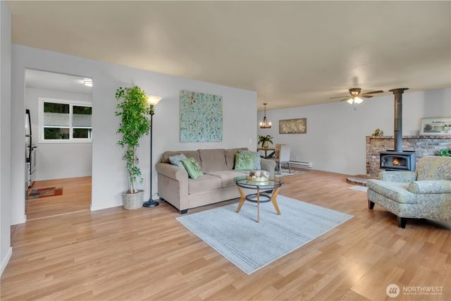 33631 207th Place SE, Auburn, WA 98092