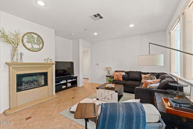 1518 Windshore Way, Oxnard, CA 93035