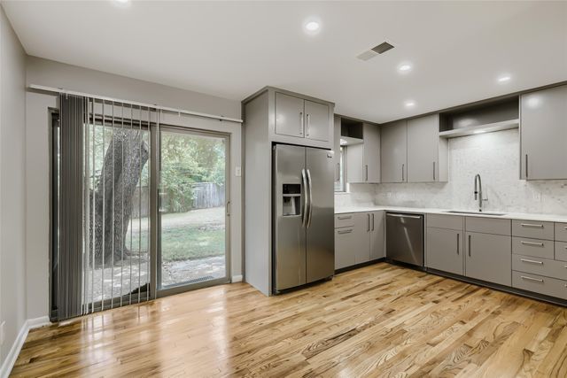6606 Stonebrook Circle, Dallas, TX 75240