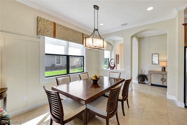 9142 Isla Bella CIR, Bonita Springs, FL 34135