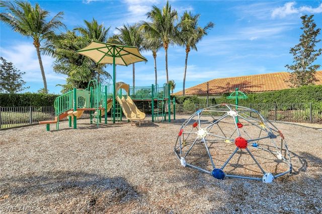 9142 Isla Bella CIR, Bonita Springs, FL 34135