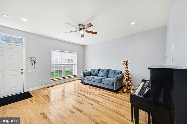 122 CARNABY WAY NE, Leesburg, VA 20176