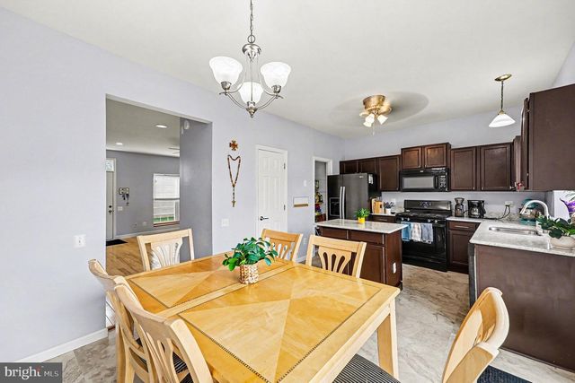 122 CARNABY WAY NE, Leesburg, VA 20176