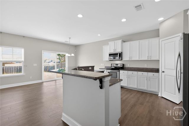 4 Bridlington Way, Savannah, GA 31407
