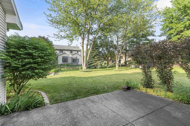 N340 TAMARACK CIRCLE, Appleton, WI 54915