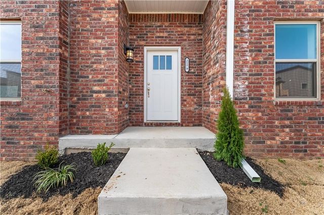 2179 W Million Lane, Fayetteville, AR 72704