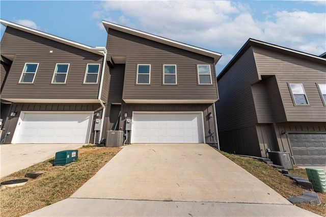 2179 W Million Lane, Fayetteville, AR 72704