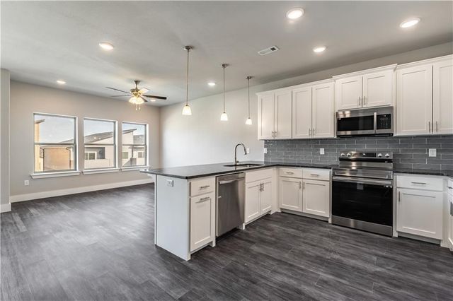 2179 W Million Lane, Fayetteville, AR 72704