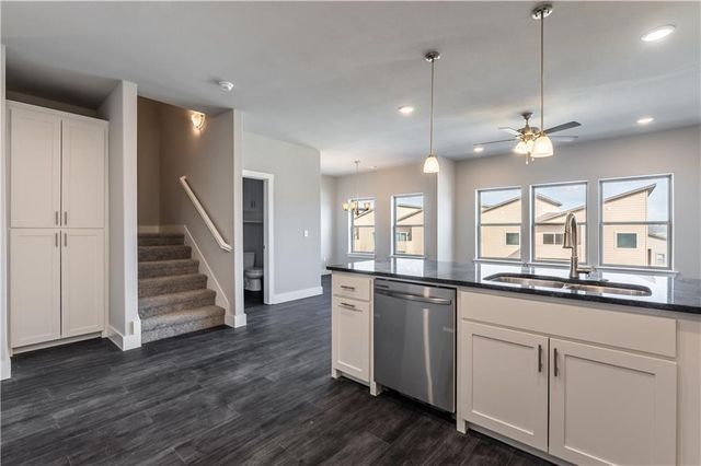 2179 W Million Lane, Fayetteville, AR 72704