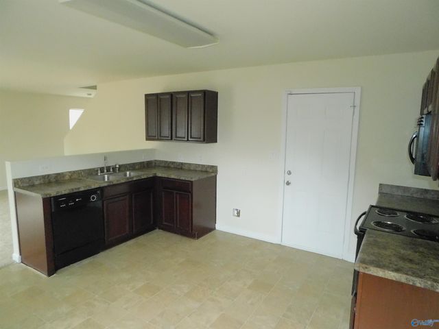 130 Lockport Drive, Harvest, AL 35748