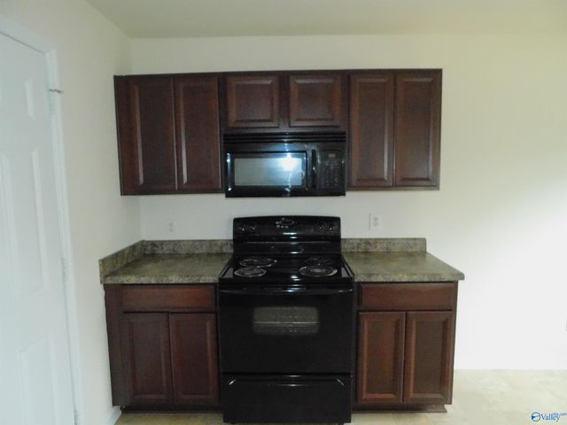 130 Lockport Drive, Harvest, AL 35748