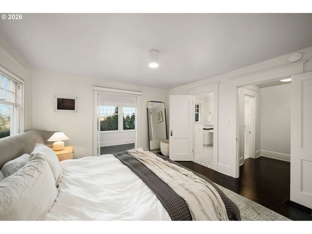 840 Nw SUMMIT Ave, Portland, OR 97210