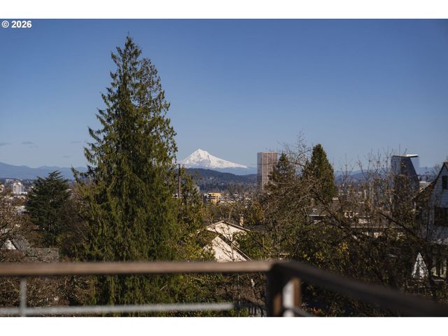 840 Nw SUMMIT Ave, Portland, OR 97210