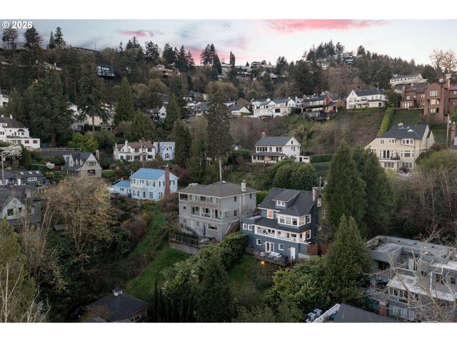 840 Nw SUMMIT Ave, Portland, OR 97210