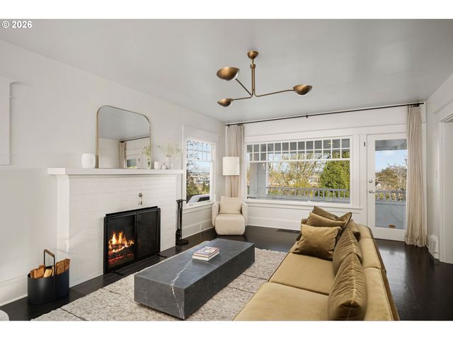 840 Nw SUMMIT Ave, Portland, OR 97210