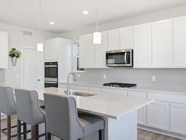 1333 Loraine Cir S, Lafayette, CO 80026