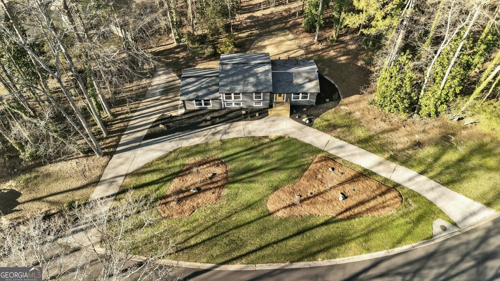 13 Perthshire Drive, Peachtree City, GA 30269