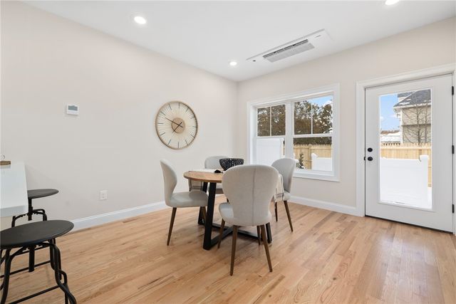 2907 Post Road 5, Warwick, RI 02886