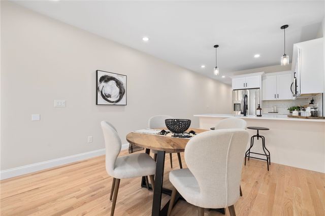 2907 Post Road 5, Warwick, RI 02886