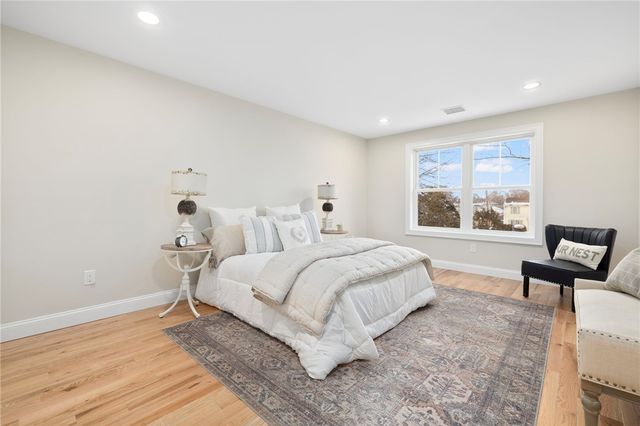 2907 Post Road 5, Warwick, RI 02886