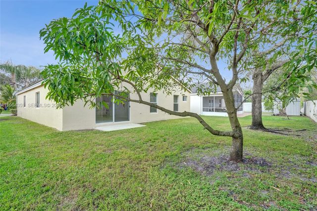 2421 SW 103rd Way, Miramar, FL 33025
