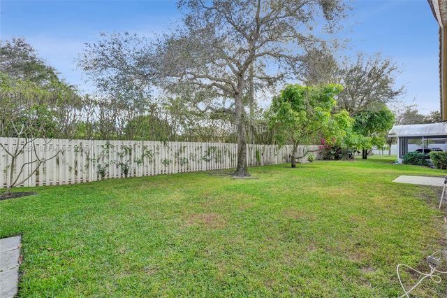 2421 SW 103rd Way, Miramar, FL 33025