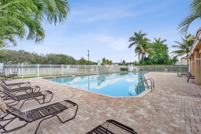 2421 SW 103rd Way, Miramar, FL 33025