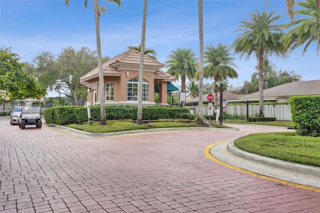 2421 SW 103rd Way, Miramar, FL 33025