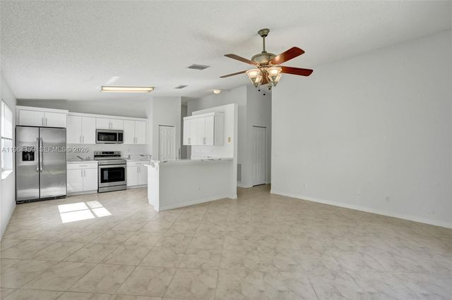 2421 SW 103rd Way, Miramar, FL 33025