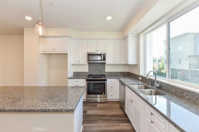 106 Unity, Irvine, CA 92614