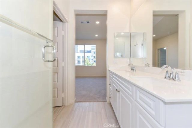 106 Unity, Irvine, CA 92614