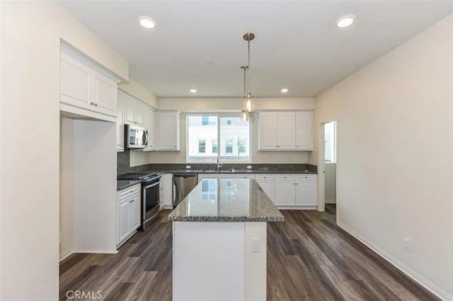 106 Unity, Irvine, CA 92614