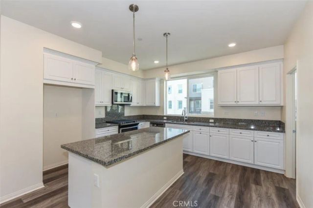 106 Unity, Irvine, CA 92614