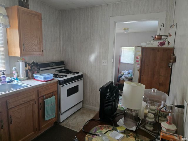 1615 W 9th Street, Marion, IN 46953