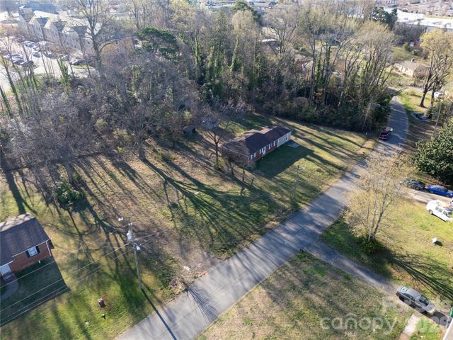 300 Clark Boulevard, Charlotte, NC 28262