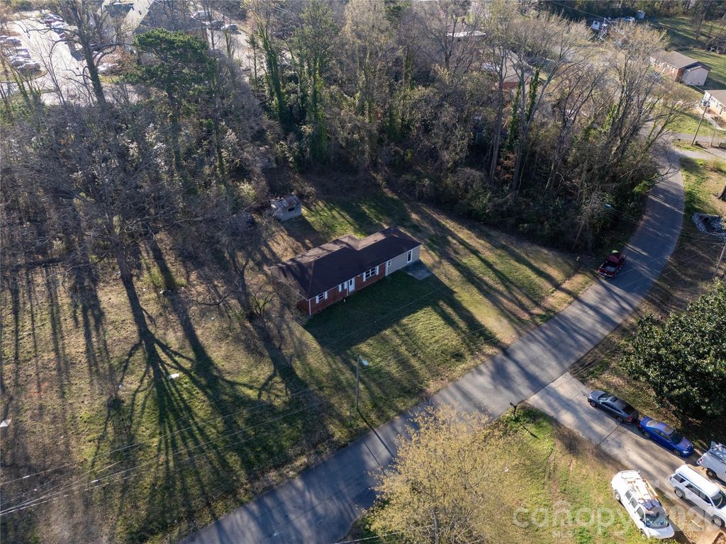 300 Clark Boulevard, Charlotte, NC 28262