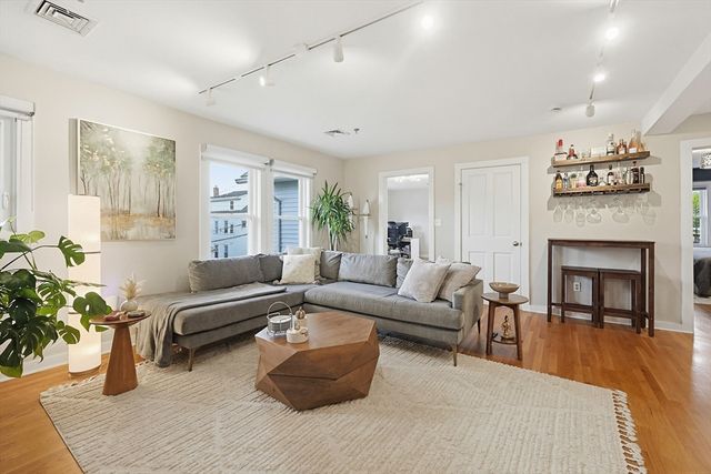12 Benton St 4, Stoneham, MA 02180