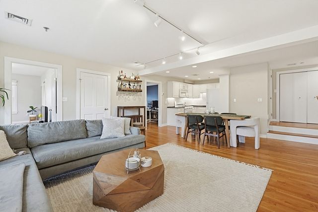 12 Benton St 4, Stoneham, MA 02180