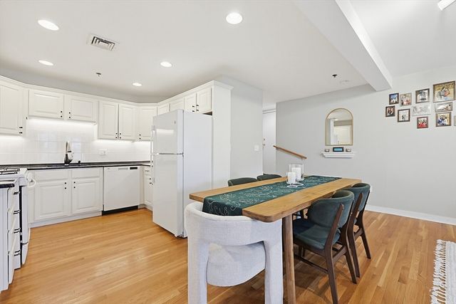 12 Benton St 4, Stoneham, MA 02180